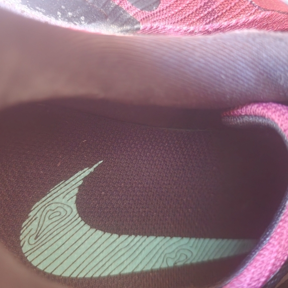 Nike Pegasus Trail 3 Hiking Running Shoes Beetroot DA8697-600 Mens Size 8 main image 5